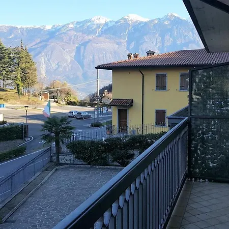 Casa Dani Balcone Vista Parco By Garda Domus Mea דירה Tremosine